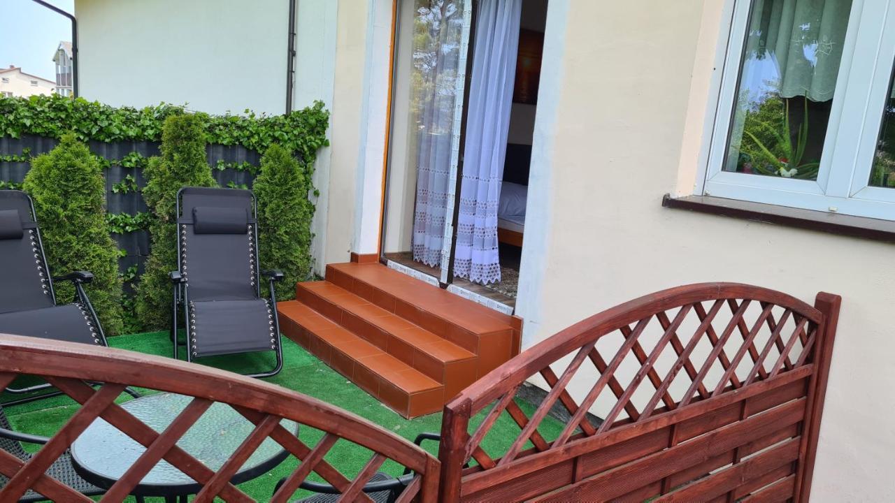 Pokoje Goscinne Ster Wladyslawowo Exterior foto
